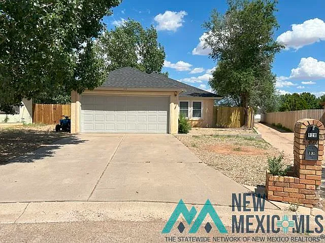 Home for sale at 128 Mollie Cir, Clovis, NM 88101 — 3 bed, 2 bath, 1,235 sqft